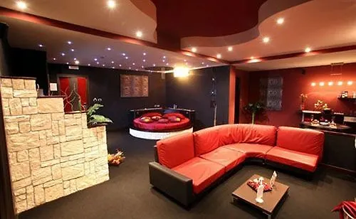 קאסוריה Hotel Daytona Palace